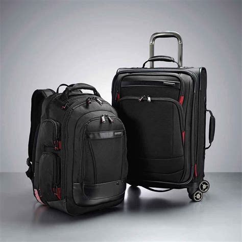 carry on bag with laptop compartment